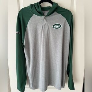 Under Armour hoodie/ long sleeves in size L, excellent condition